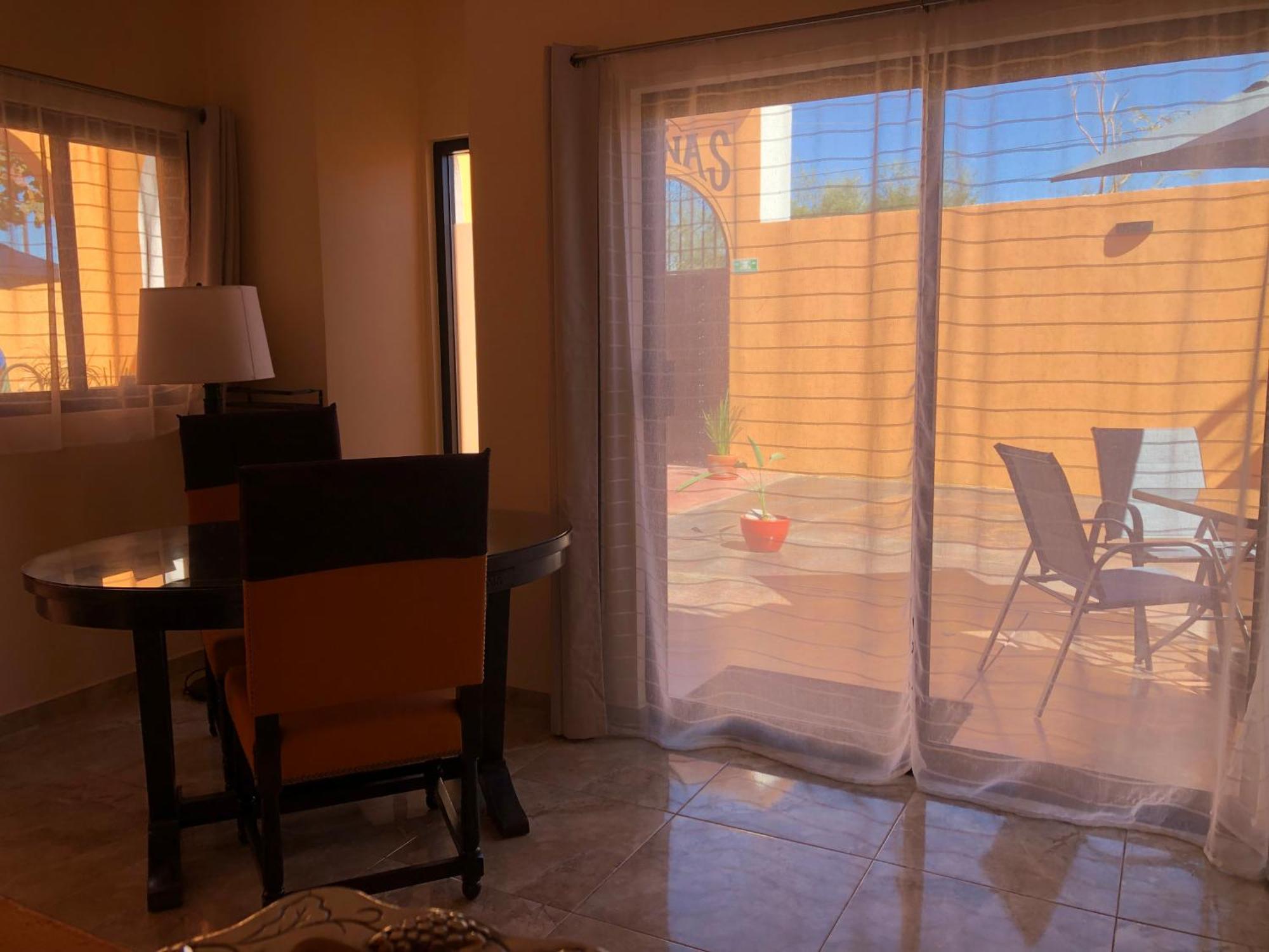 Tres Iguanas Apart Hotel - New, Cozy & Spacious Flats, Short Walk To Beach โลเรโต ภายนอก รูปภาพ