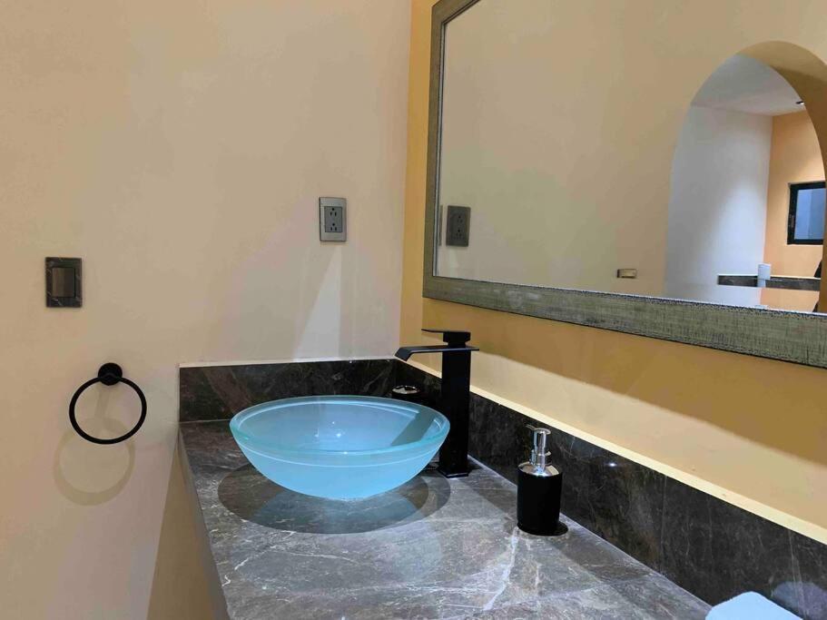 Tres Iguanas Apart Hotel - New, Cozy & Spacious Flats, Short Walk To Beach โลเรโต ภายนอก รูปภาพ