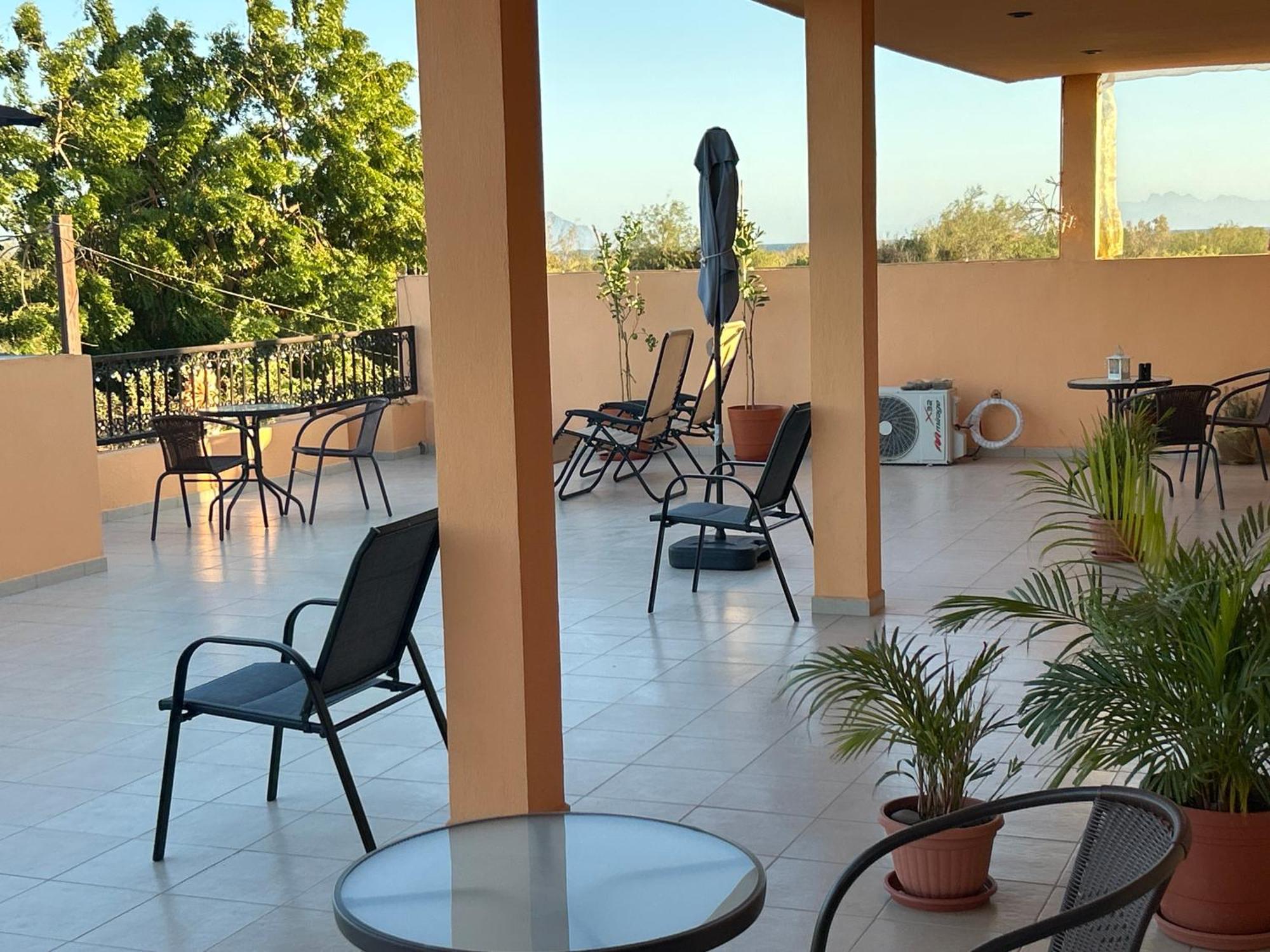 Tres Iguanas Apart Hotel - New, Cozy & Spacious Flats, Short Walk To Beach โลเรโต ภายนอก รูปภาพ