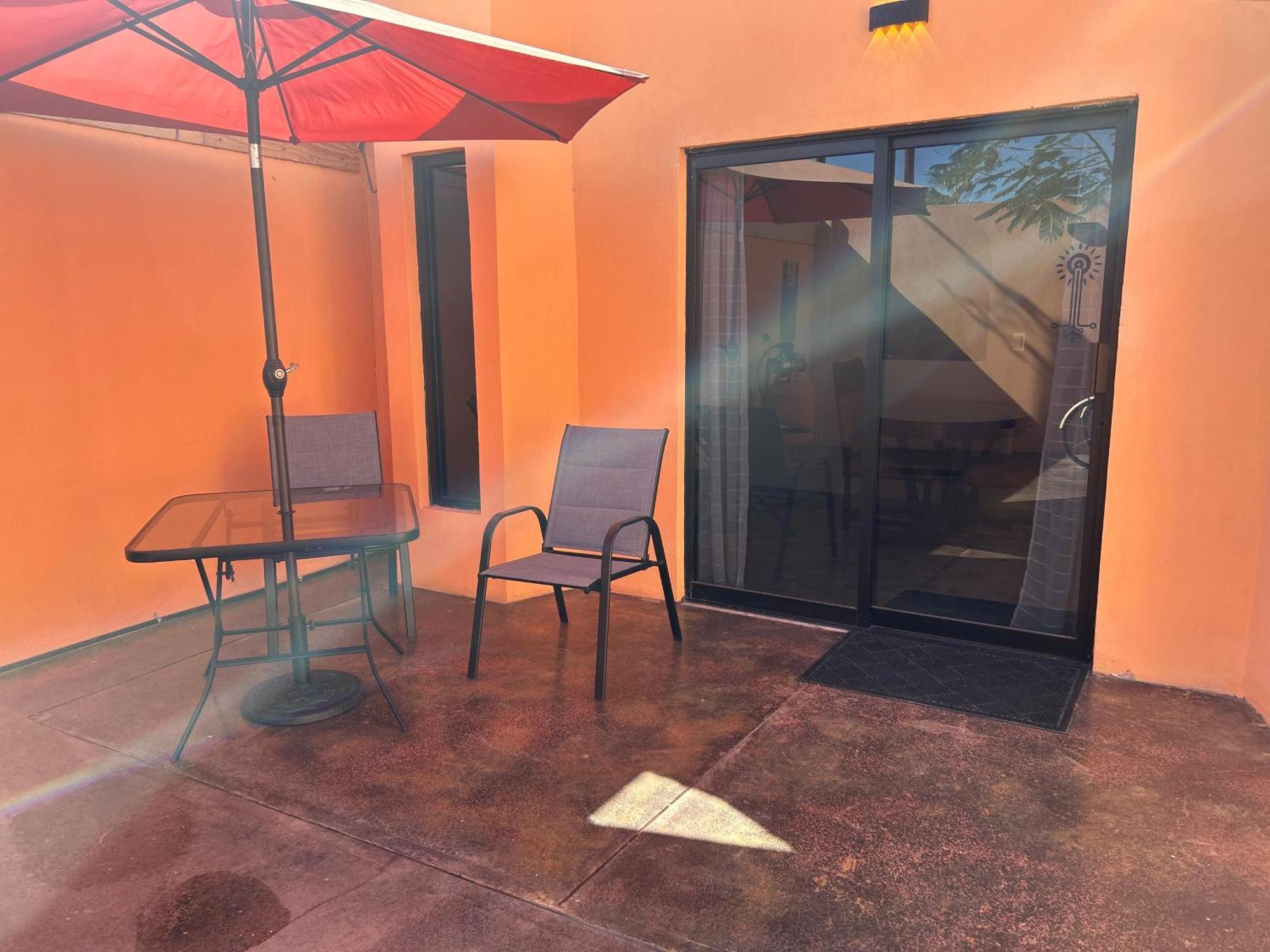 Tres Iguanas Apart Hotel - New, Cozy & Spacious Flats, Short Walk To Beach โลเรโต ภายนอก รูปภาพ