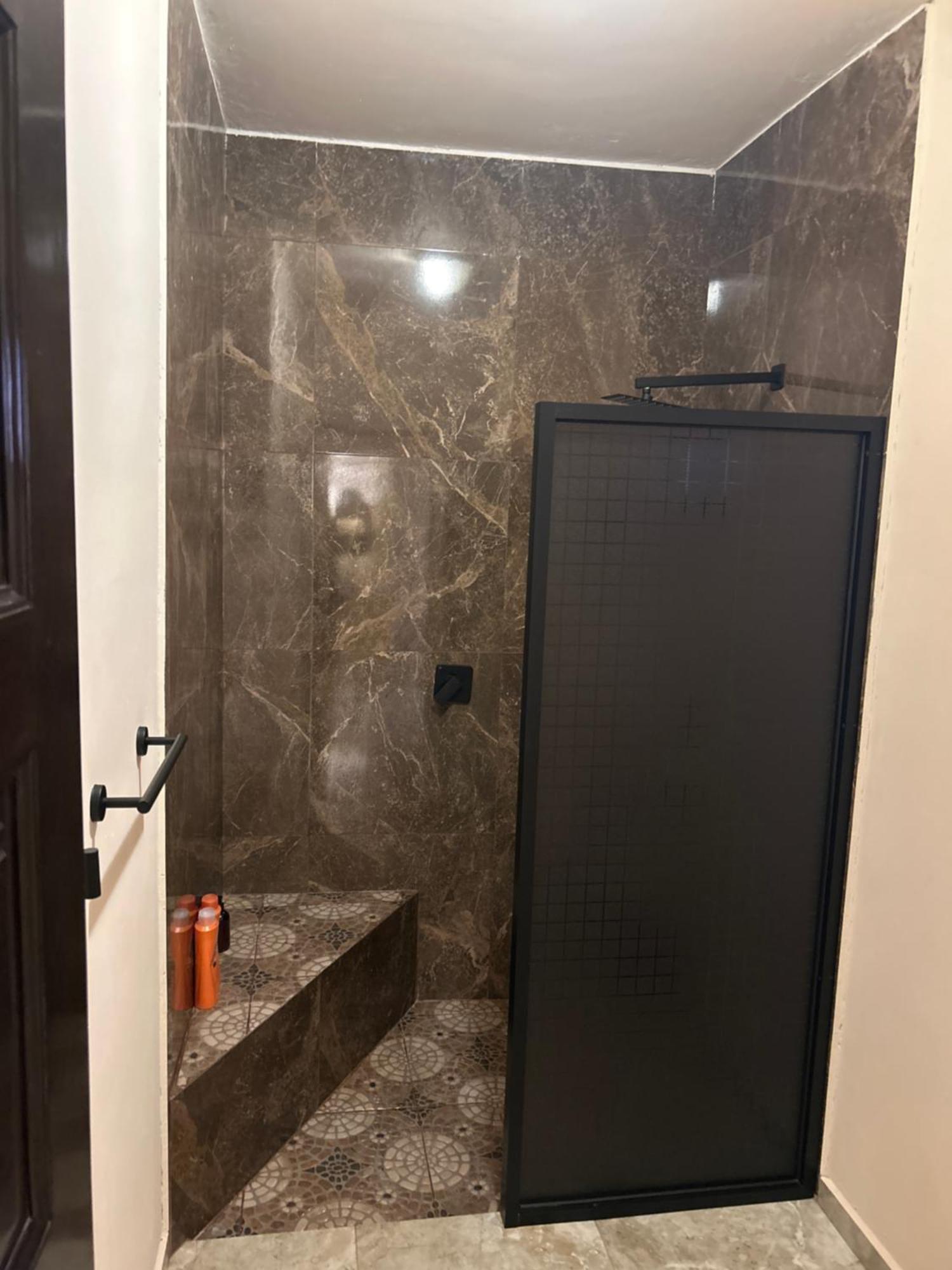 Tres Iguanas Apart Hotel - New, Cozy & Spacious Flats, Short Walk To Beach โลเรโต ภายนอก รูปภาพ